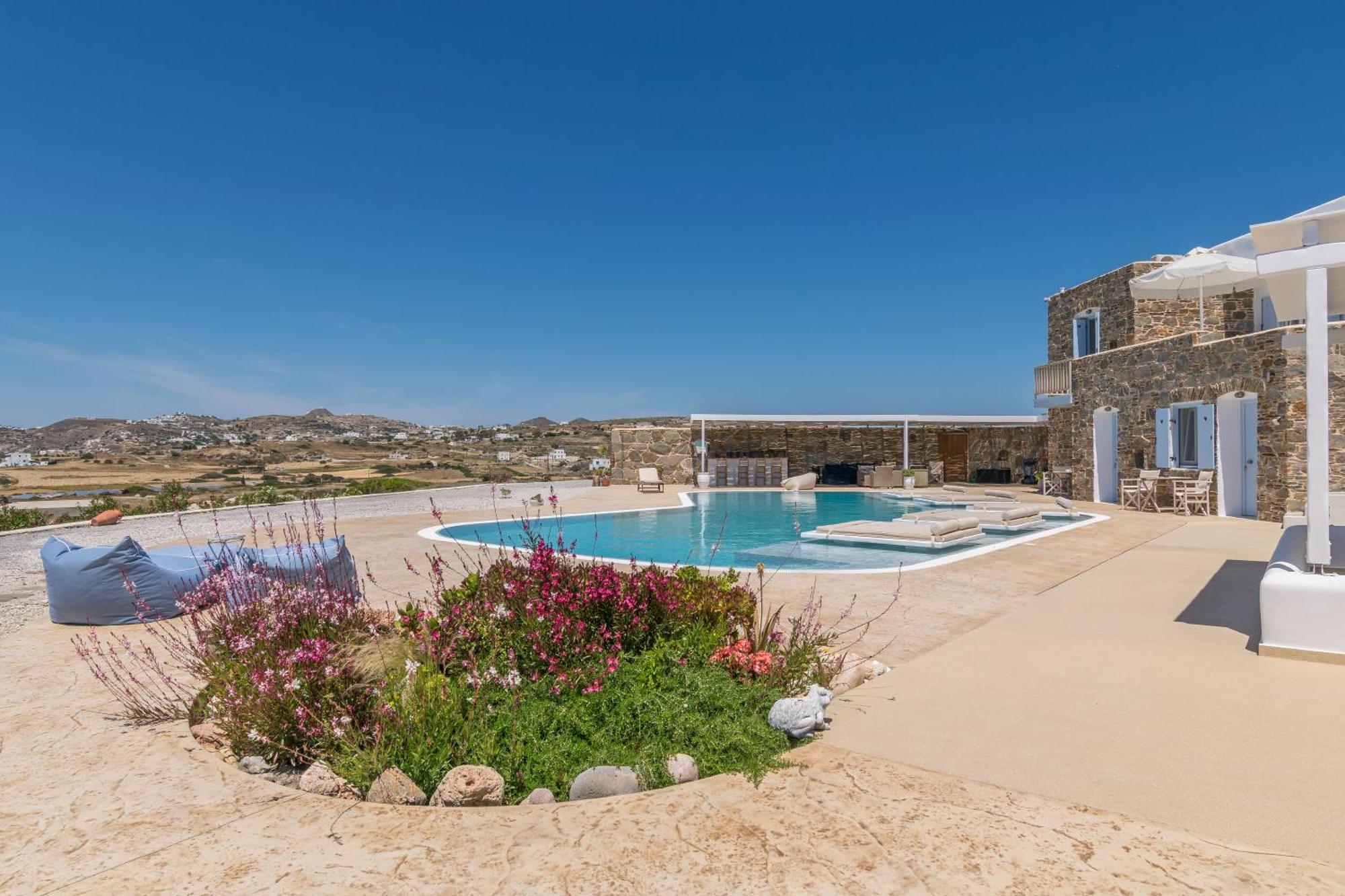 אדאמאס Blu Suites And Studios מראה חיצוני תמונה